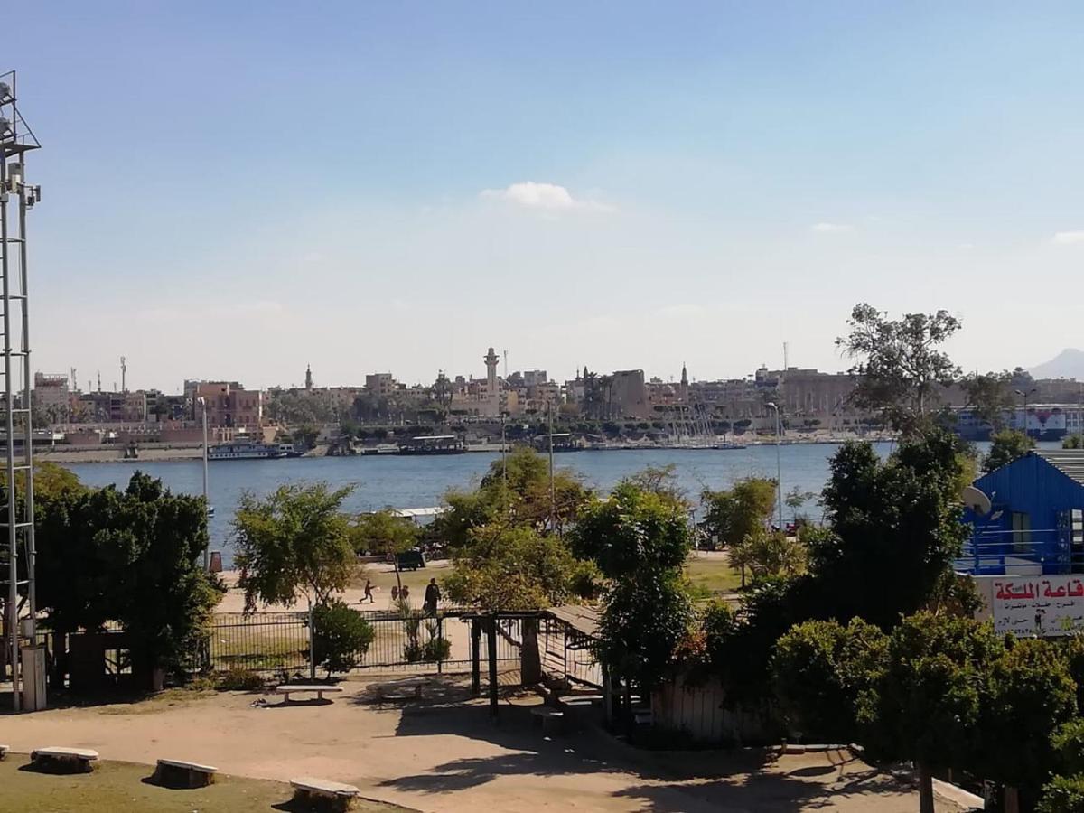 Nile Roof Hotel& Restaurant Luxor Ngoại thất bức ảnh